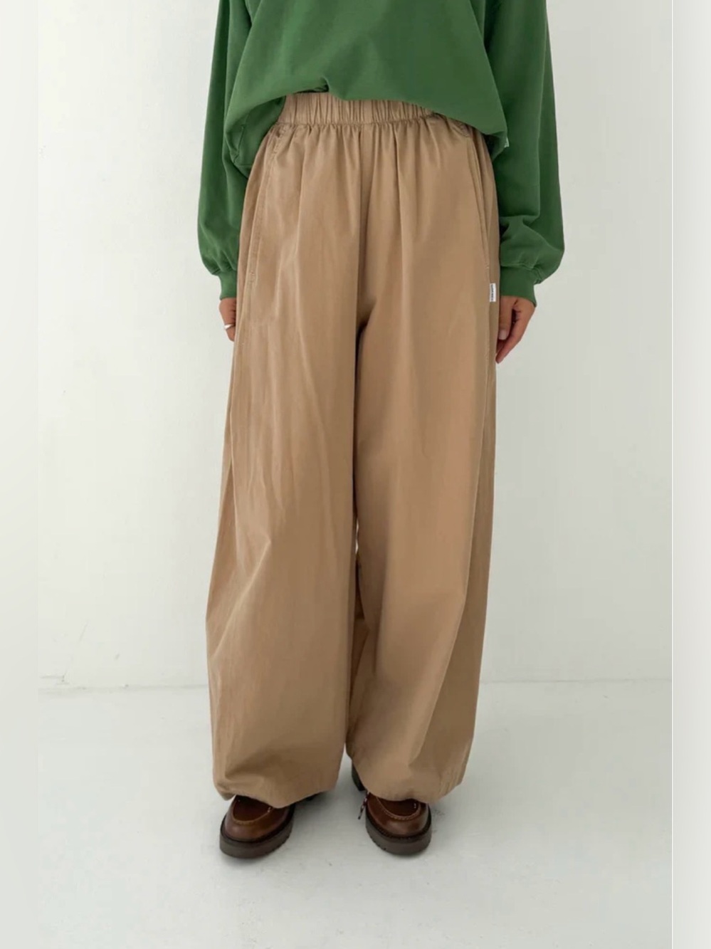 LE BON SHOPPE PARACHUTE PANTS - KHAKI